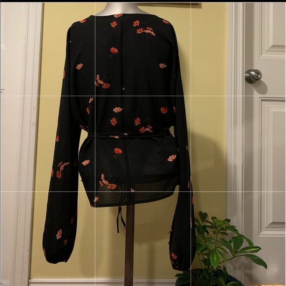Wilfred Floral Wrap Blouse - Picture 2 of 6